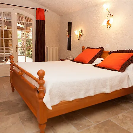 L' Escapade Hôtel&restaurant Hotel 3*