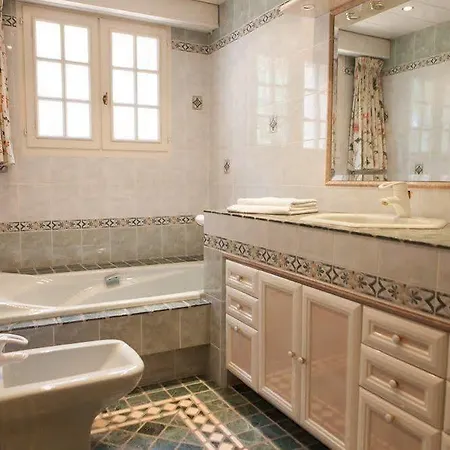 L' Escapade Hôtel&restaurant 3*