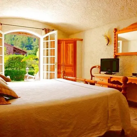 Hotel L' Escapade & Restaurant