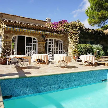 Hotel L' Escapade & Restaurant Le Pradet
